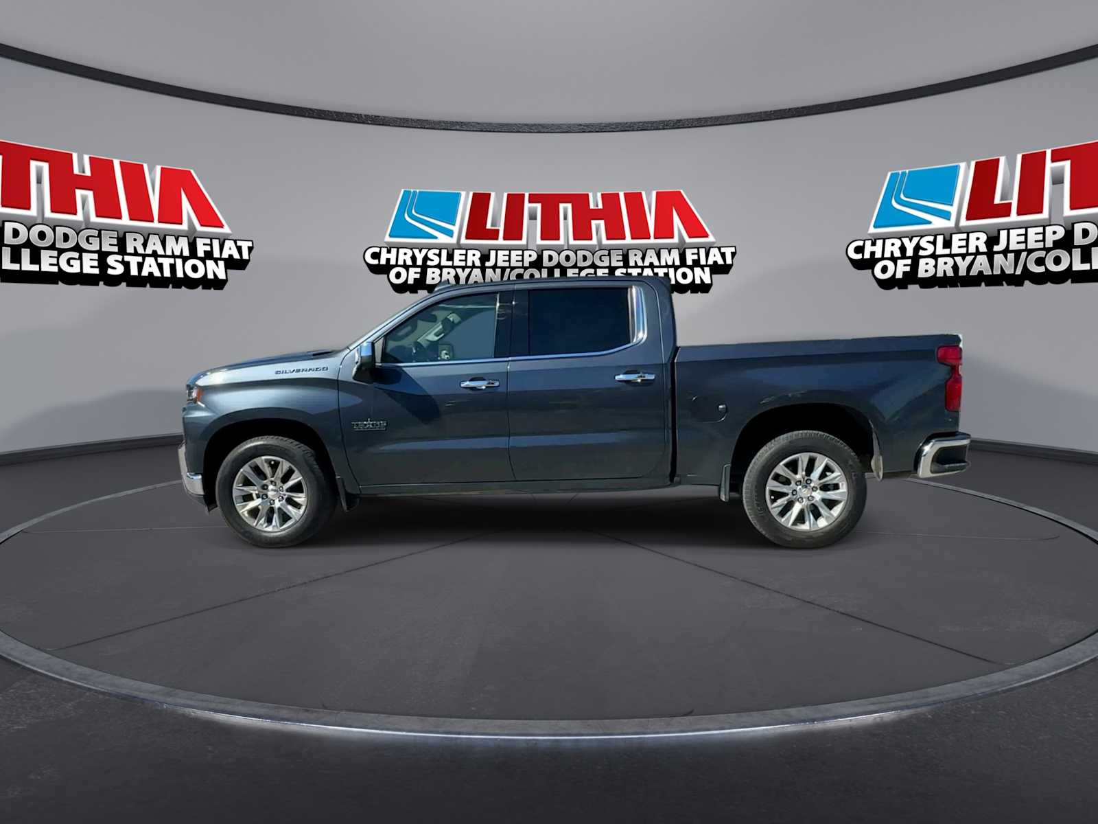 Thumbnail: 2019 Chevrolet Silverado 1500 - 5