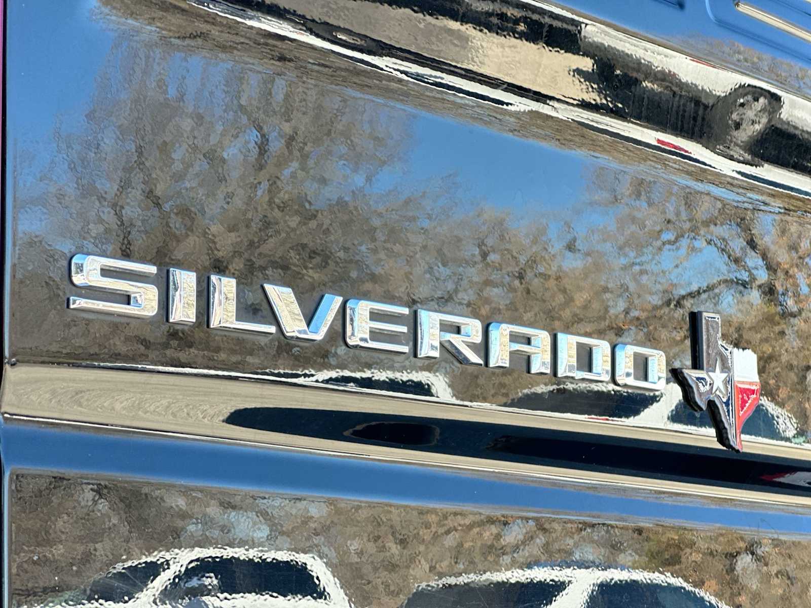 Thumbnail: 2021 Chevrolet Silverado 1500 - 15
