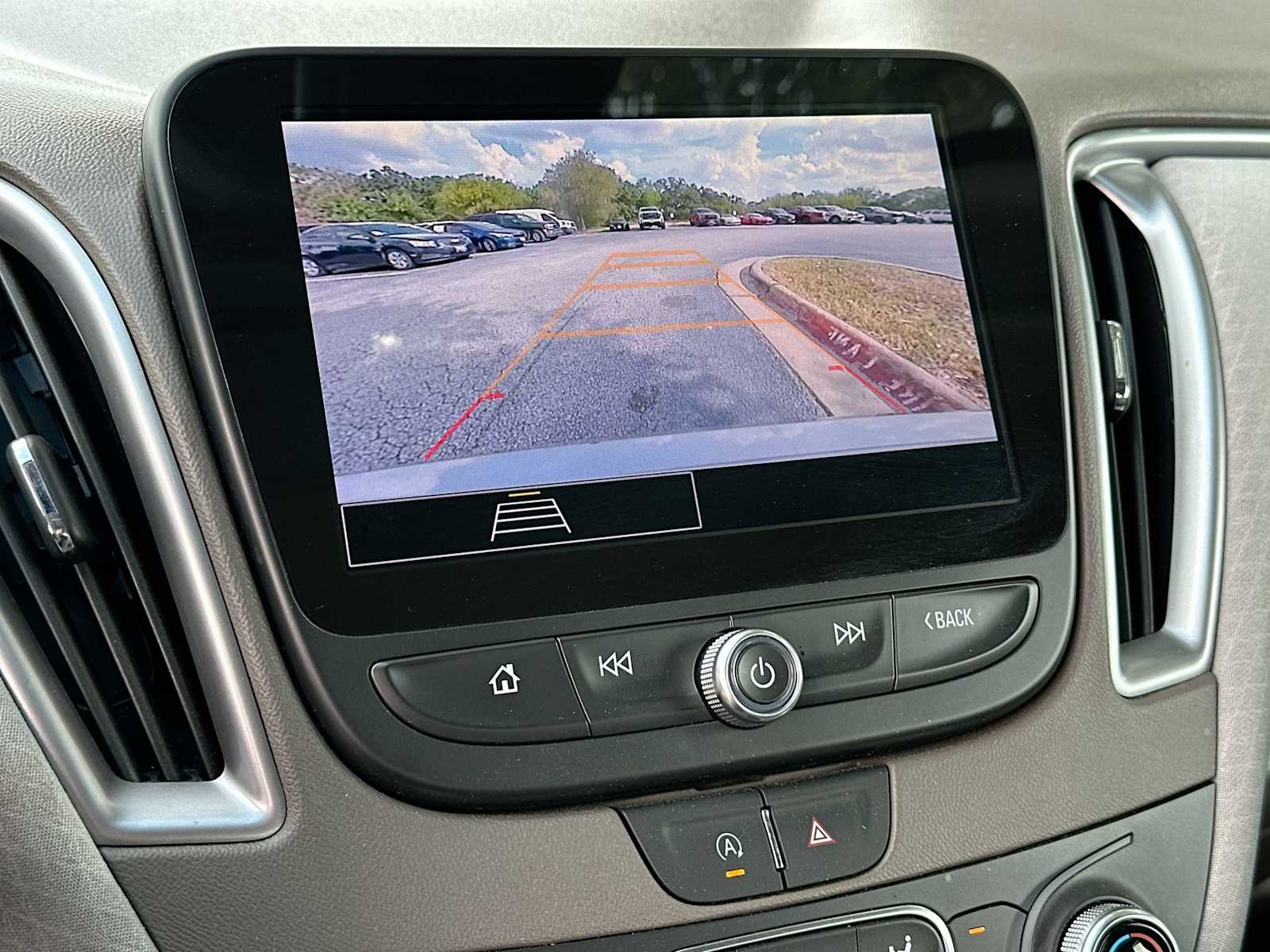 Thumbnail: 2025 Chevrolet Malibu - 20