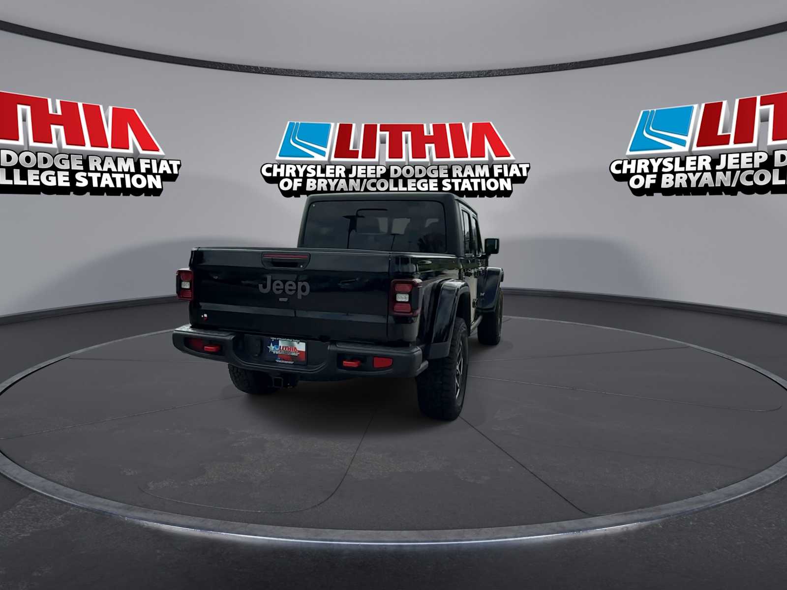 Thumbnail: 2025 Jeep Gladiator - 4