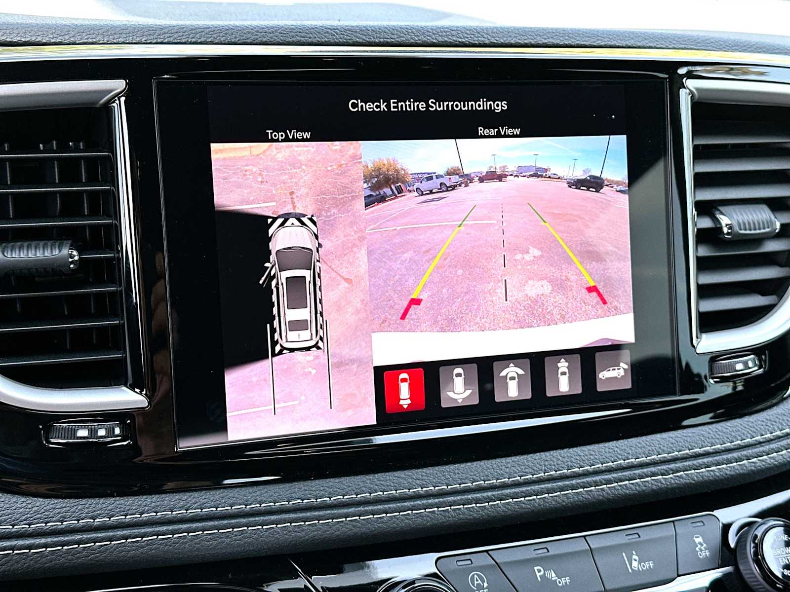 Thumbnail: 2026 Chrysler Pacifica - 20