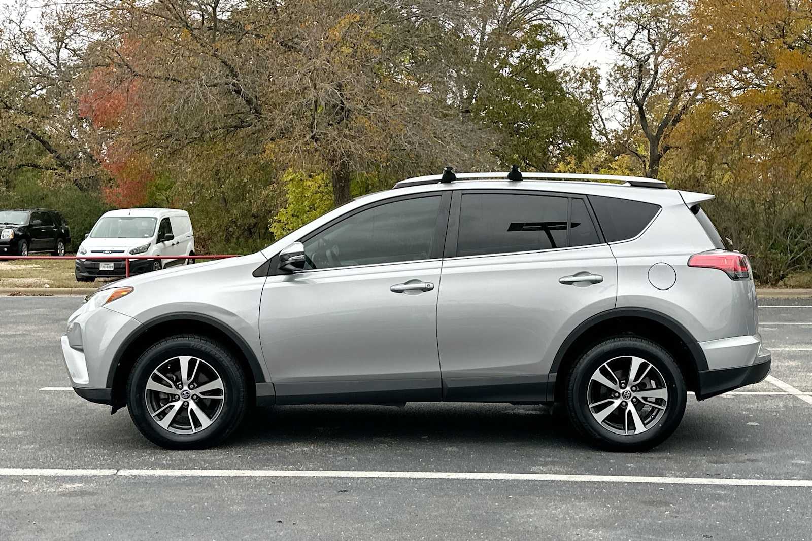 Thumbnail: 2018 Toyota RAV4 - 12