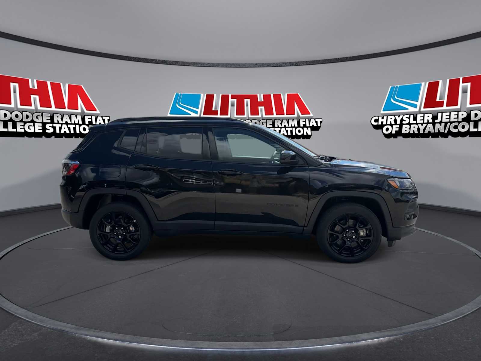 Thumbnail: 2026 Jeep Compass - 9