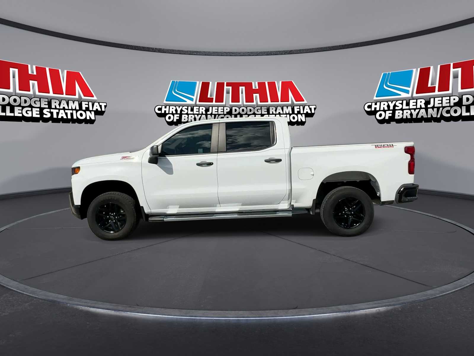 Thumbnail: 2022 Chevrolet Silverado 1500 - 5