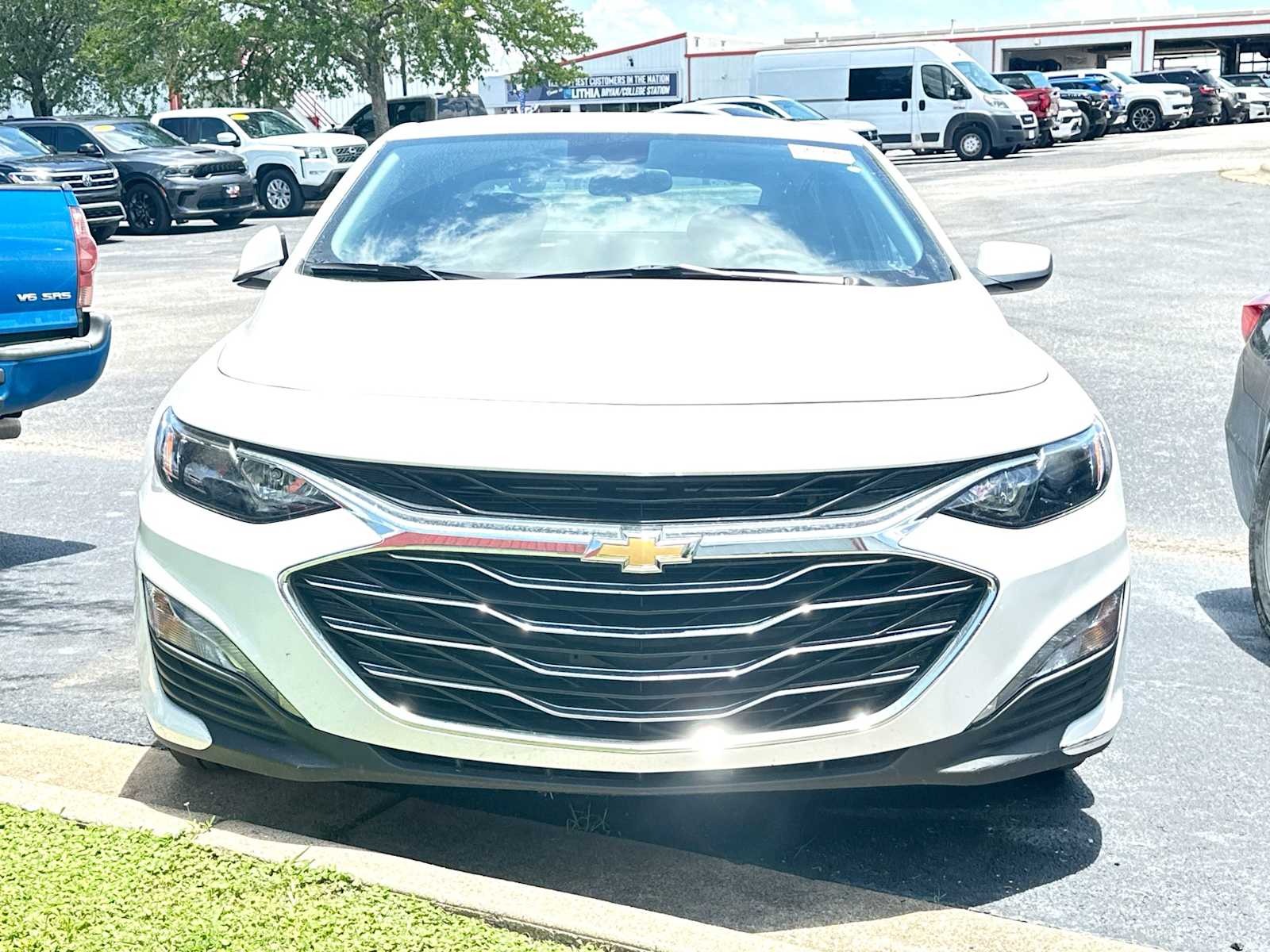 Thumbnail: 2025 Chevrolet Malibu - 2
