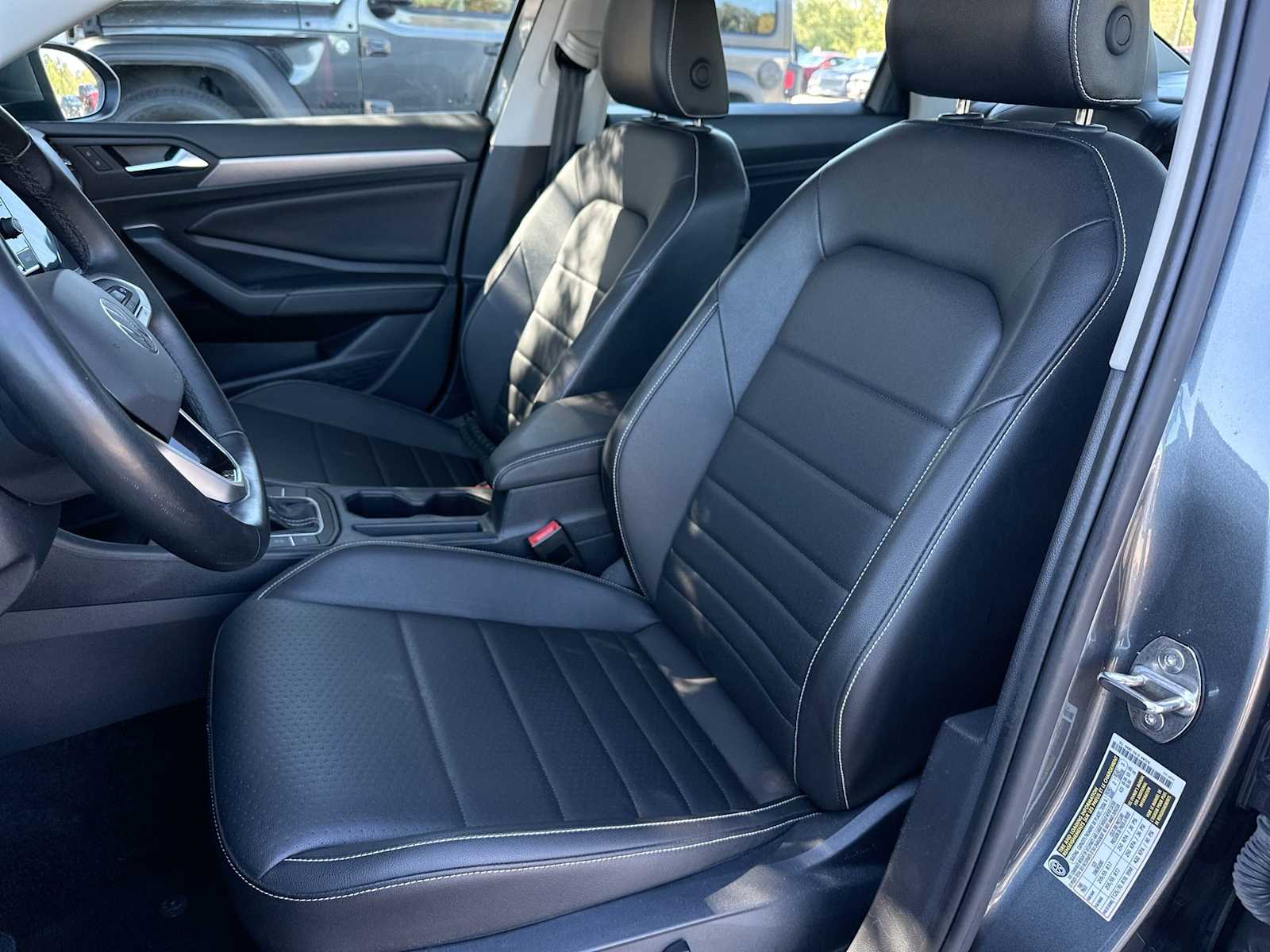 Thumbnail: 2024 Volkswagen Jetta - 17