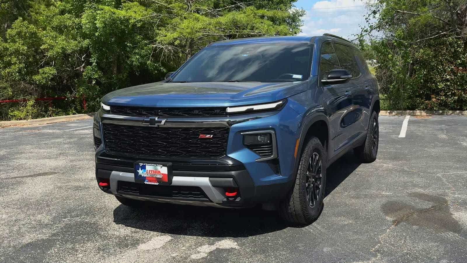 Thumbnail: 2025 Chevrolet Traverse - 3