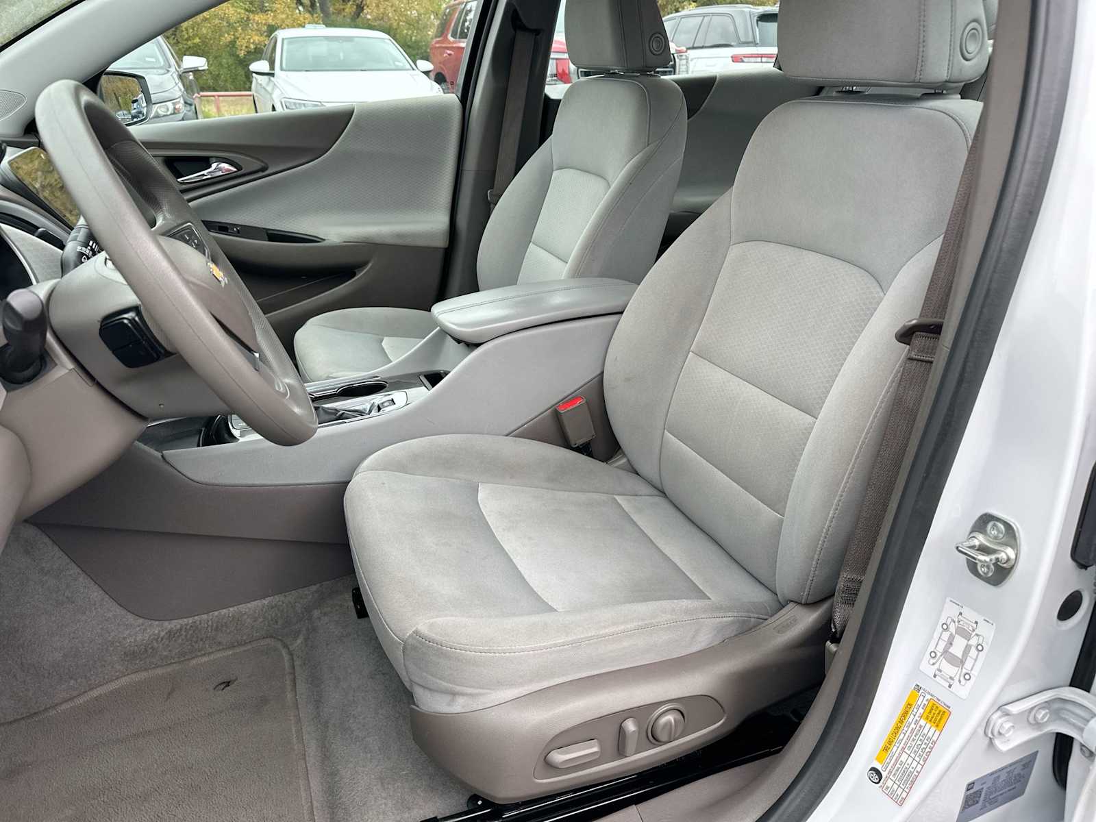 Thumbnail: 2024 Chevrolet Malibu - 17