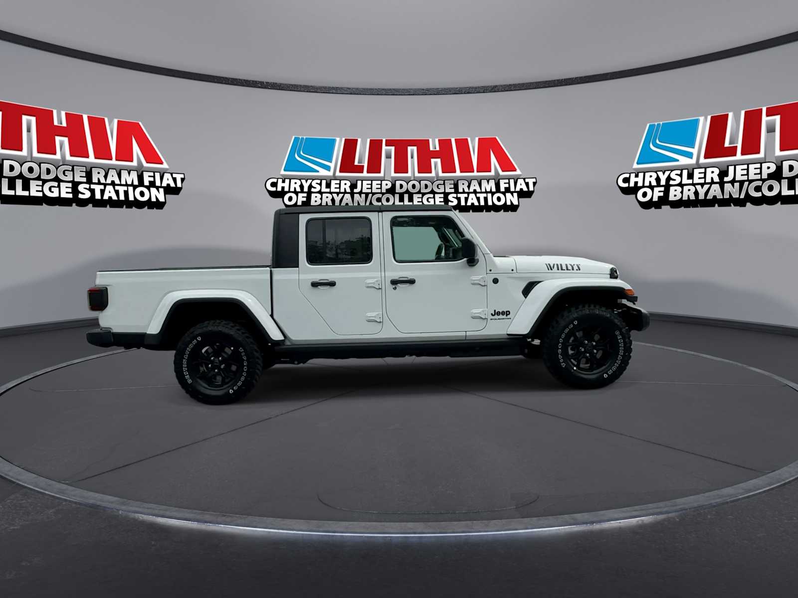 Thumbnail: 2026 Jeep Gladiator - 9