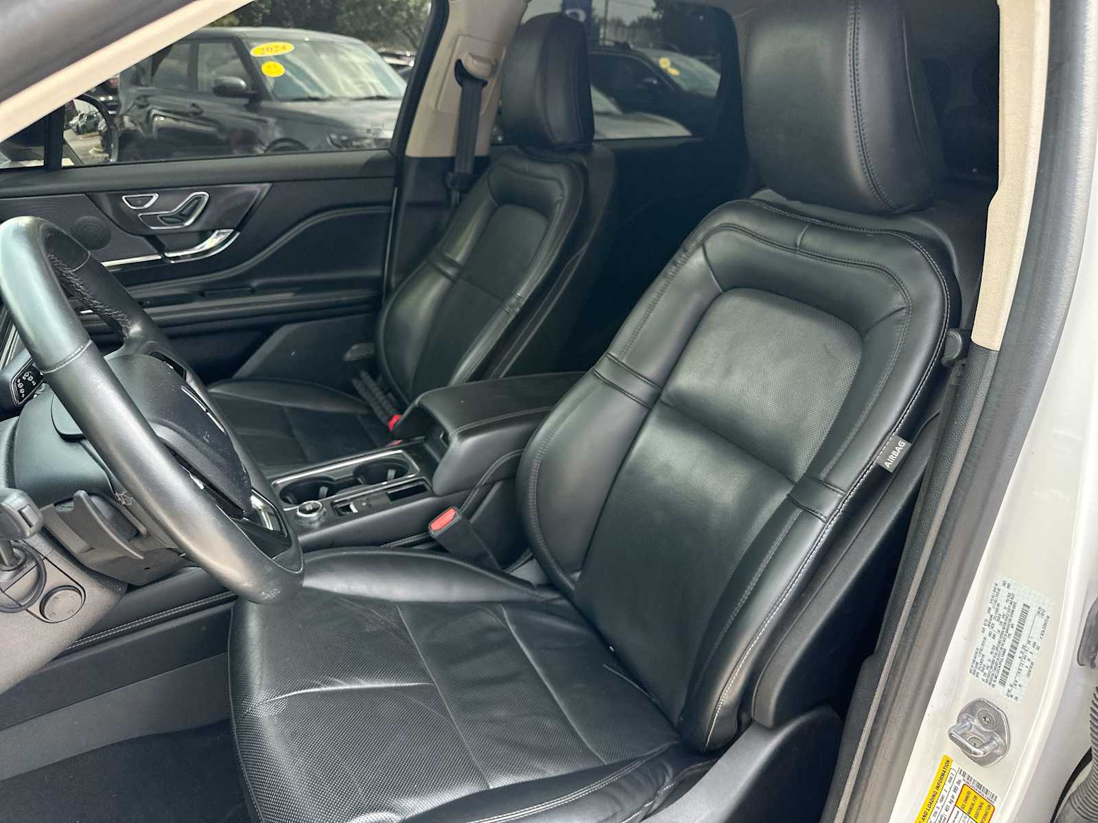 Thumbnail: 2023 Lincoln Corsair - 17