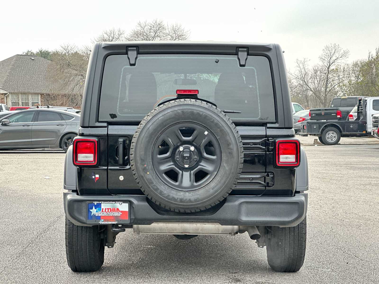 Thumbnail: 2024 Jeep Wrangler - 14