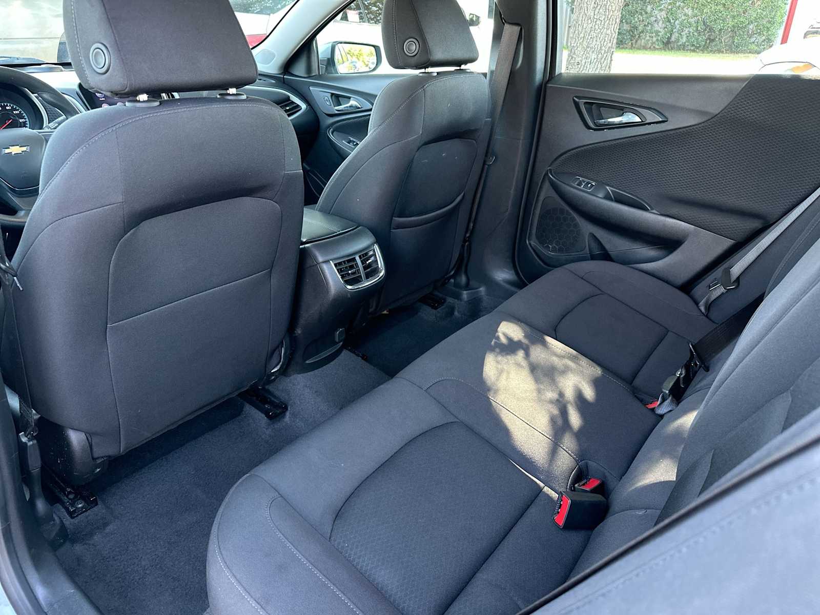 Thumbnail: 2024 Chevrolet Malibu - 24