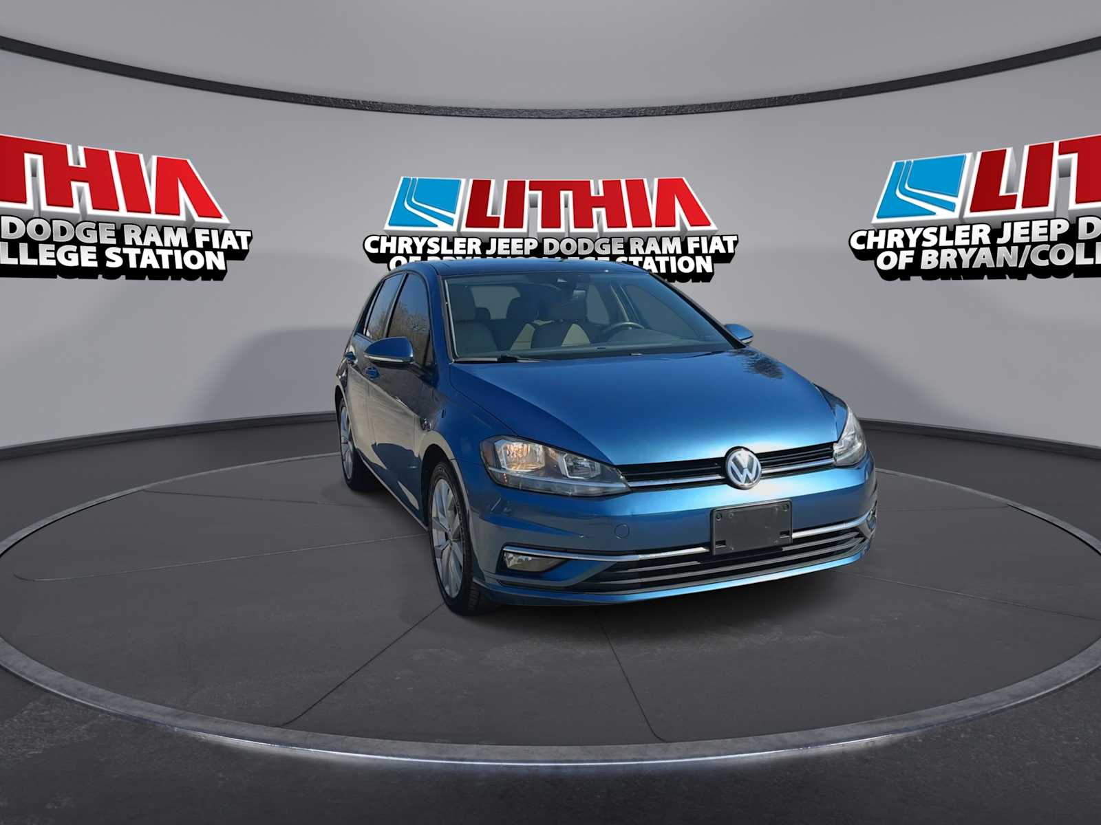 Thumbnail: 2019 Volkswagen Golf - 2