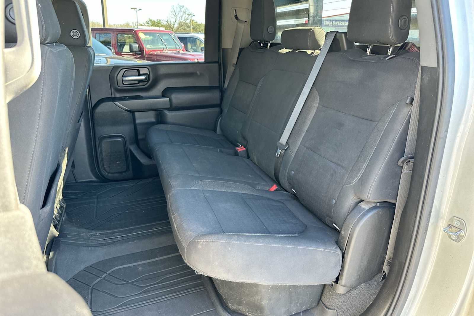 Thumbnail: 2022 Chevrolet Silverado 3500 - 23