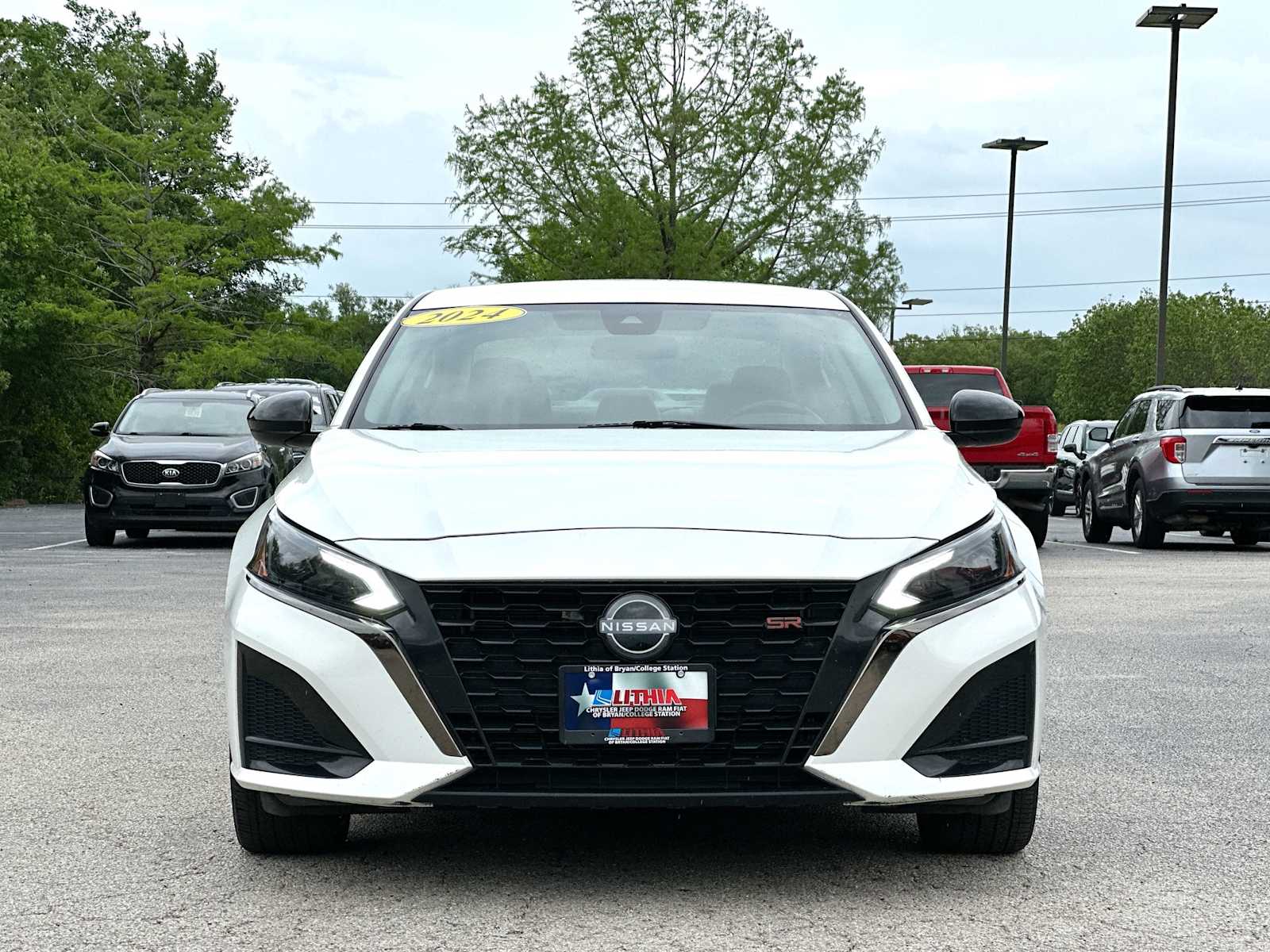 Thumbnail: 2024 Nissan Altima - 10