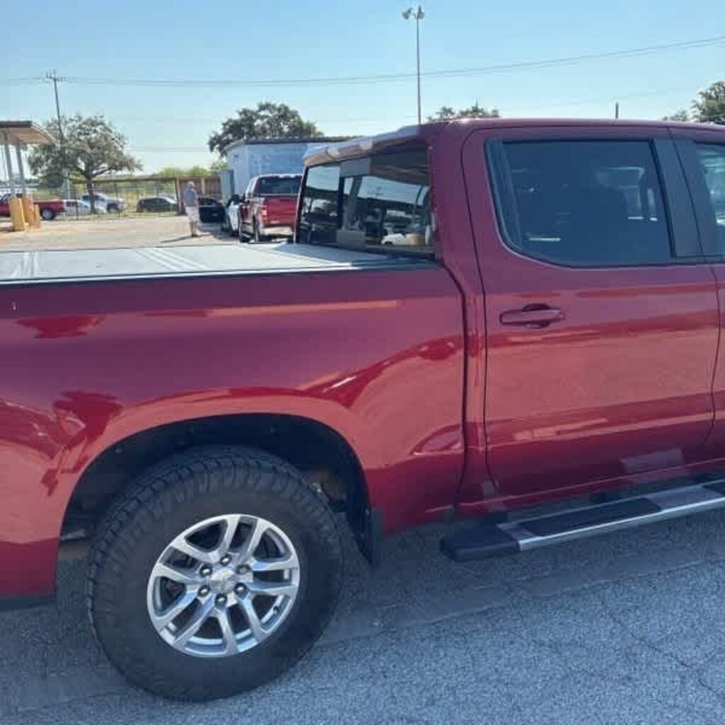 Used 2020 Chevrolet Silverado 1500 LT Truck Crew Cab