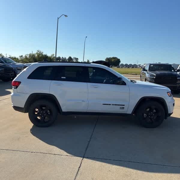 Thumbnail: 2021 Jeep Grand Cherokee - 10