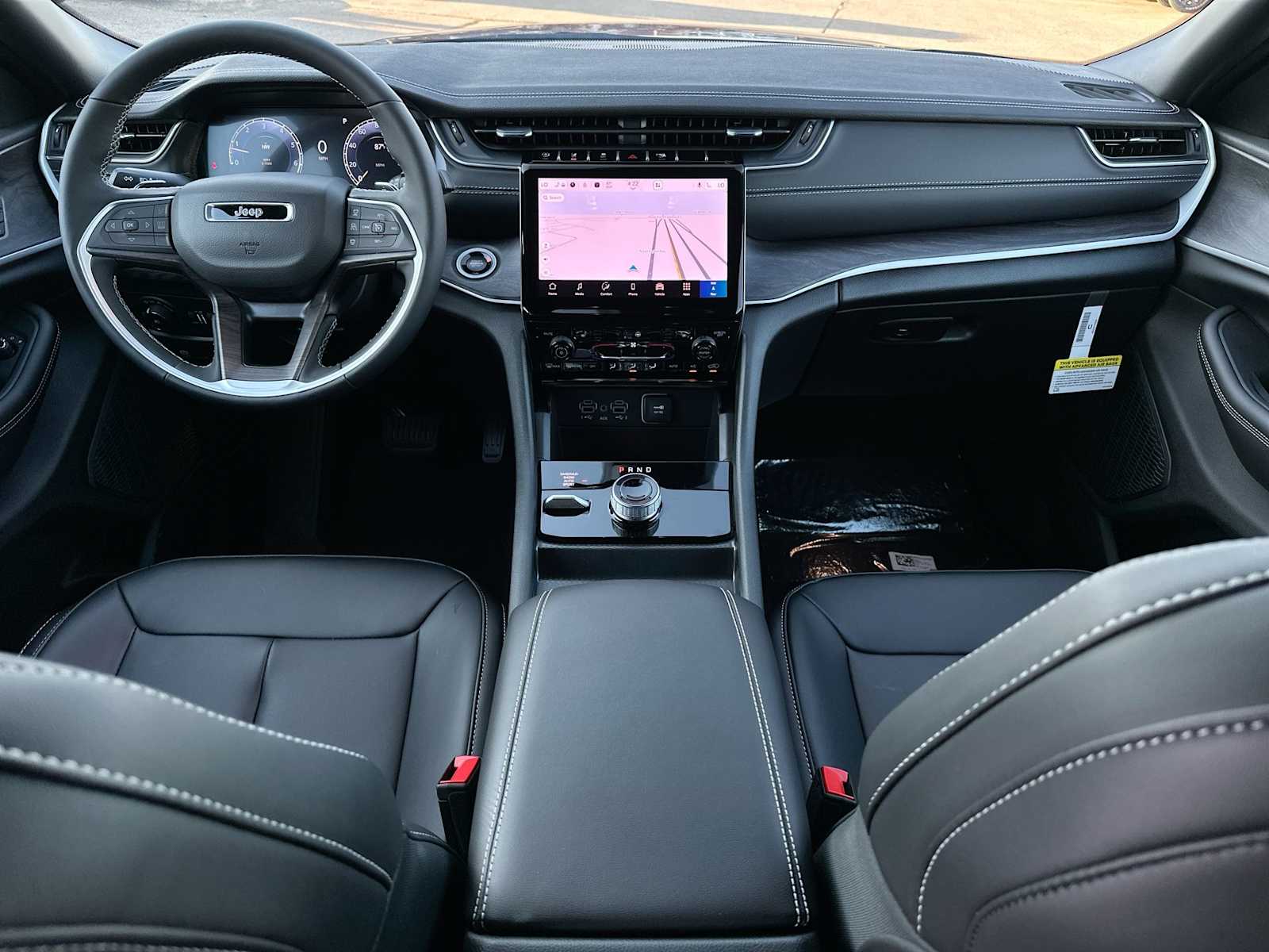 Thumbnail: 2025 Jeep Grand Cherokee - 25