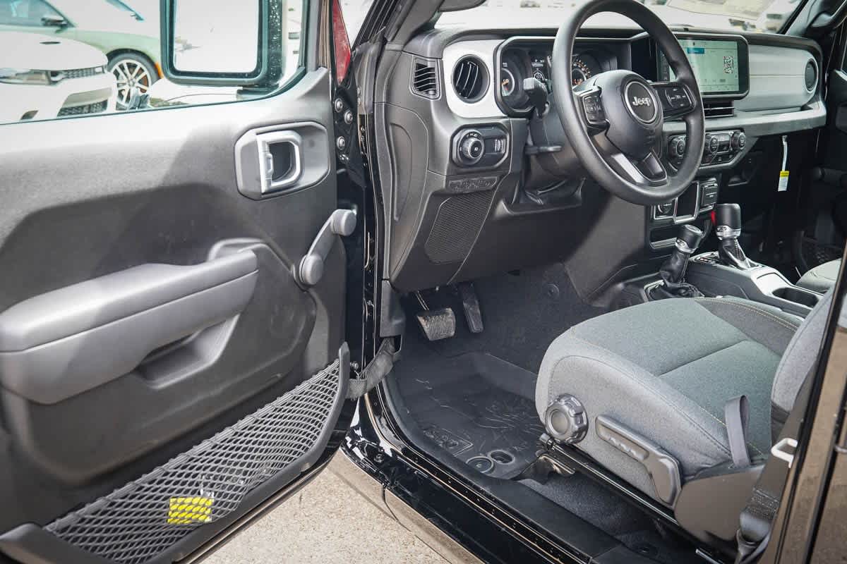 Thumbnail: 2024 Jeep Wrangler - 13