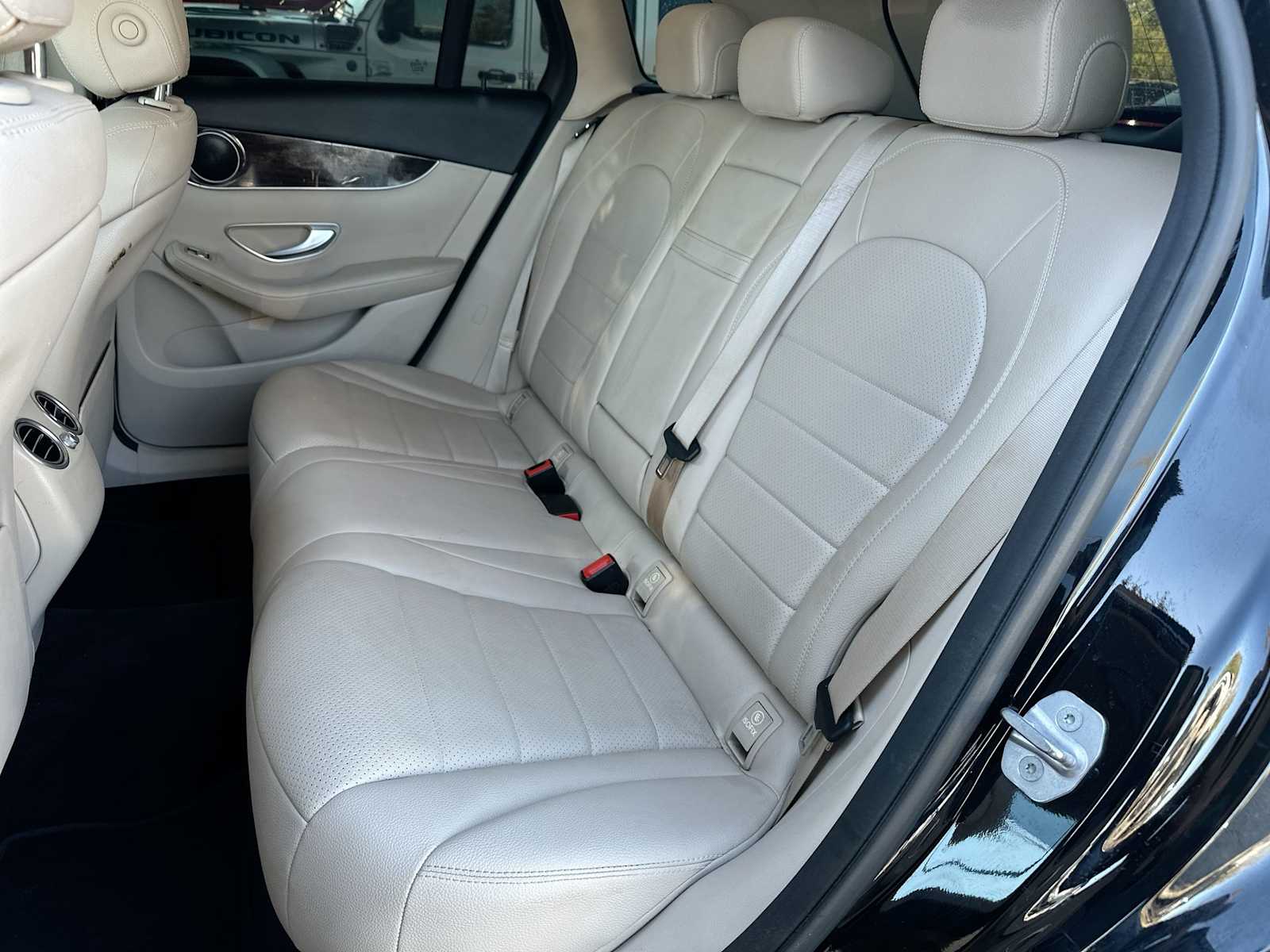 Thumbnail: 2020 Mercedes-Benz GLC - 23