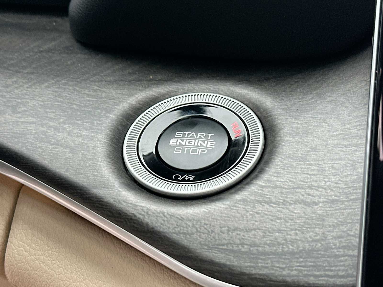 Thumbnail: 2025 Jeep Grand Cherokee - 28