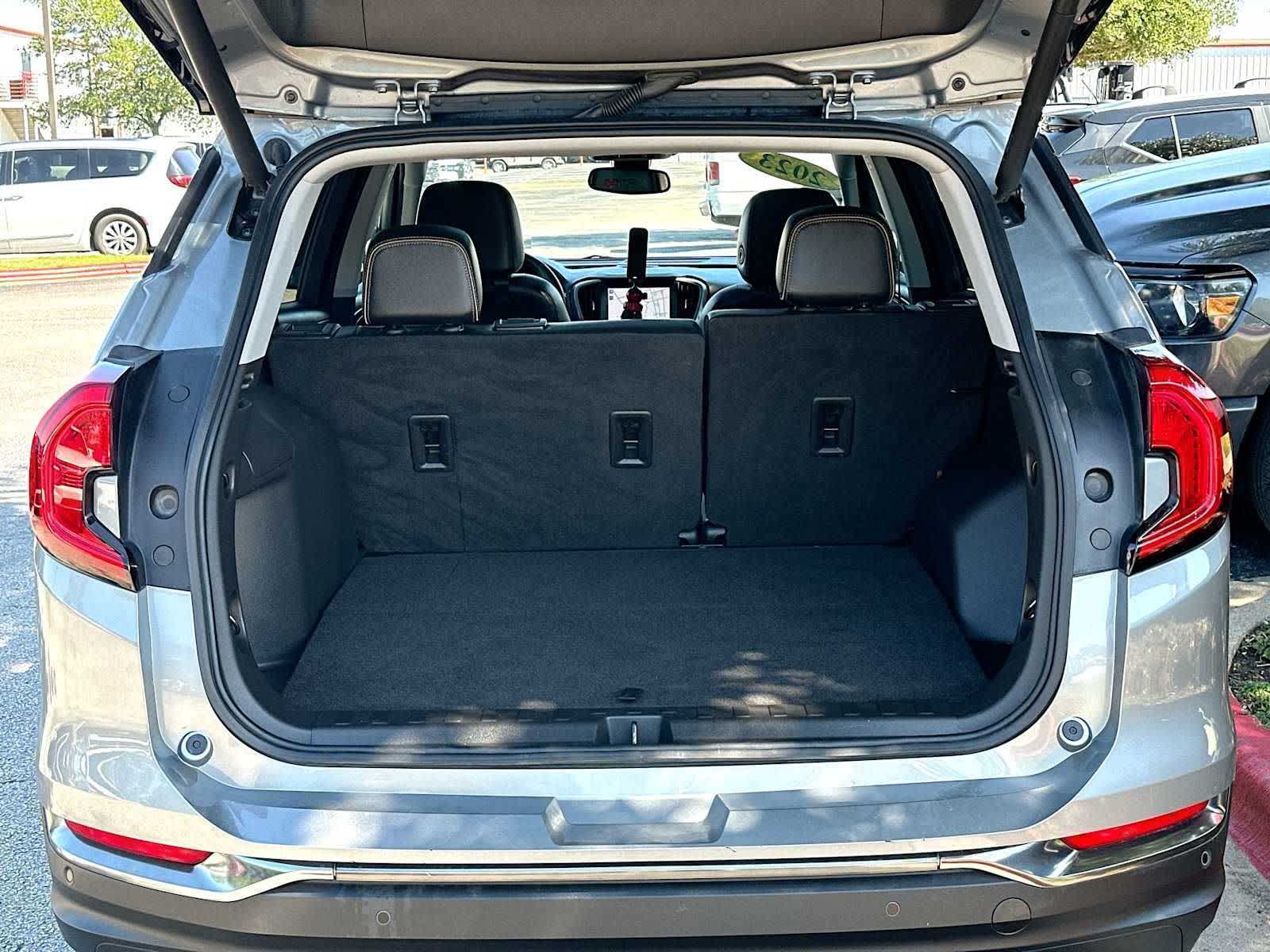 Thumbnail: 2023 GMC Terrain - 28