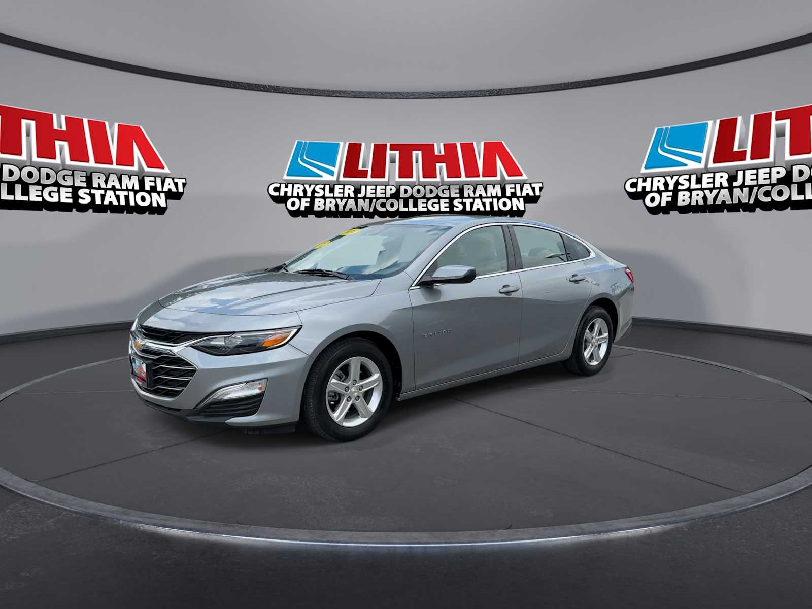 Thumbnail: 2024 Chevrolet Malibu - 4