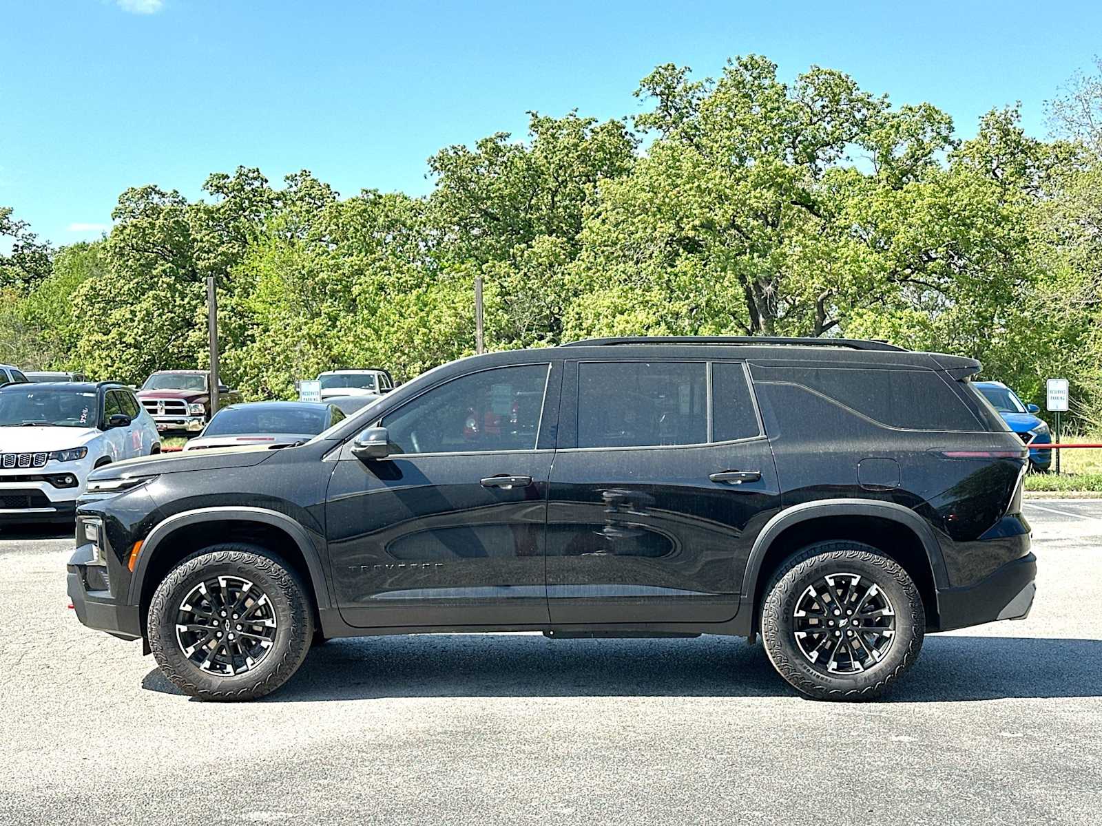 Thumbnail: 2025 Chevrolet Traverse - 12