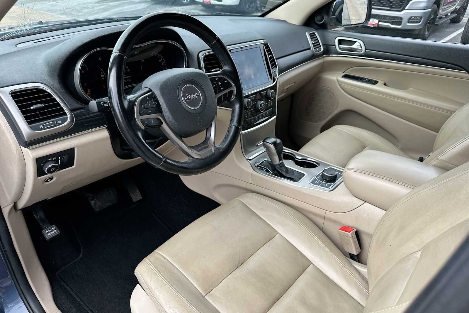 Thumbnail: 2021 Jeep Grand Cherokee - 18