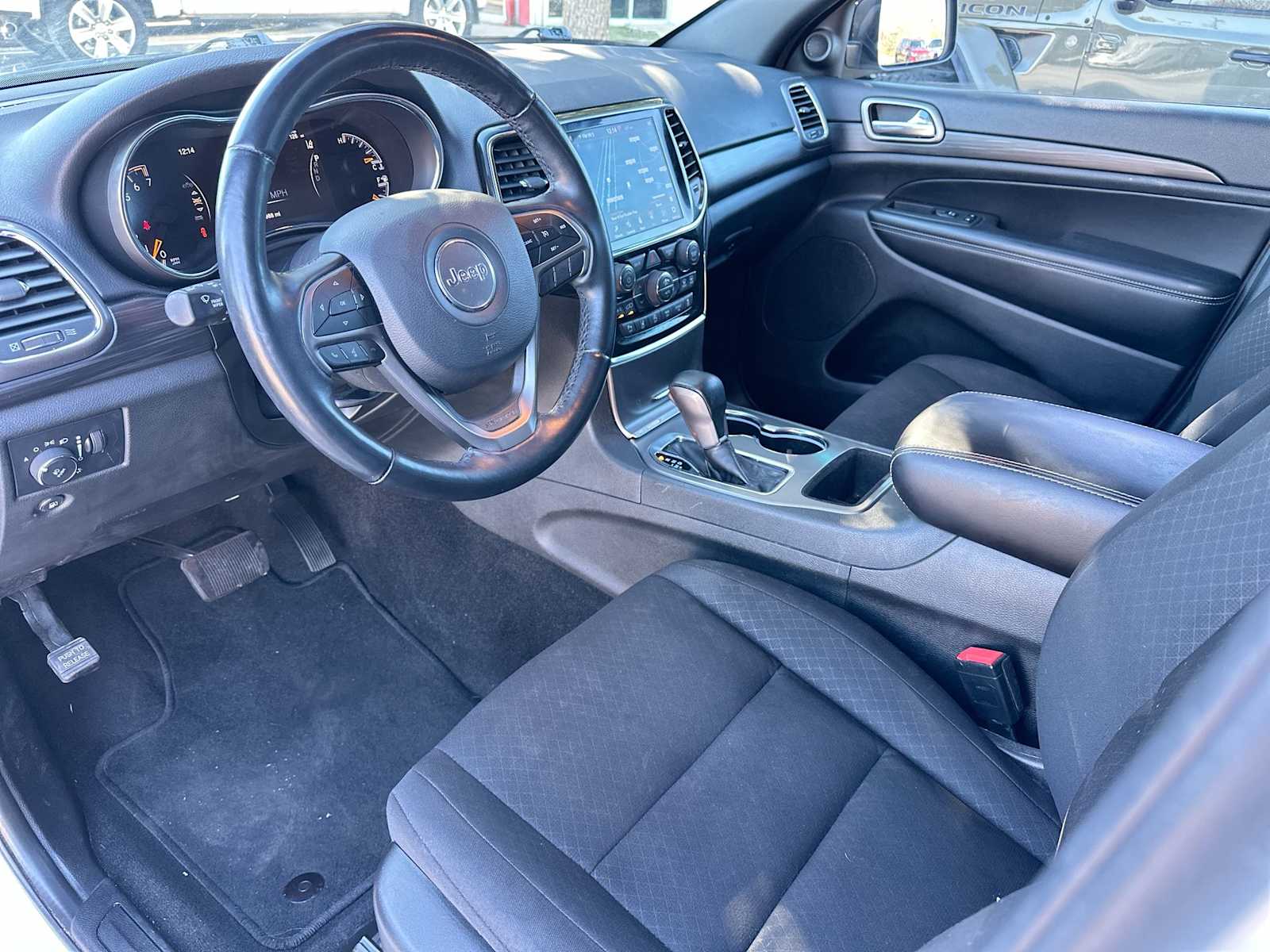 Thumbnail: 2021 Jeep Grand Cherokee - 18