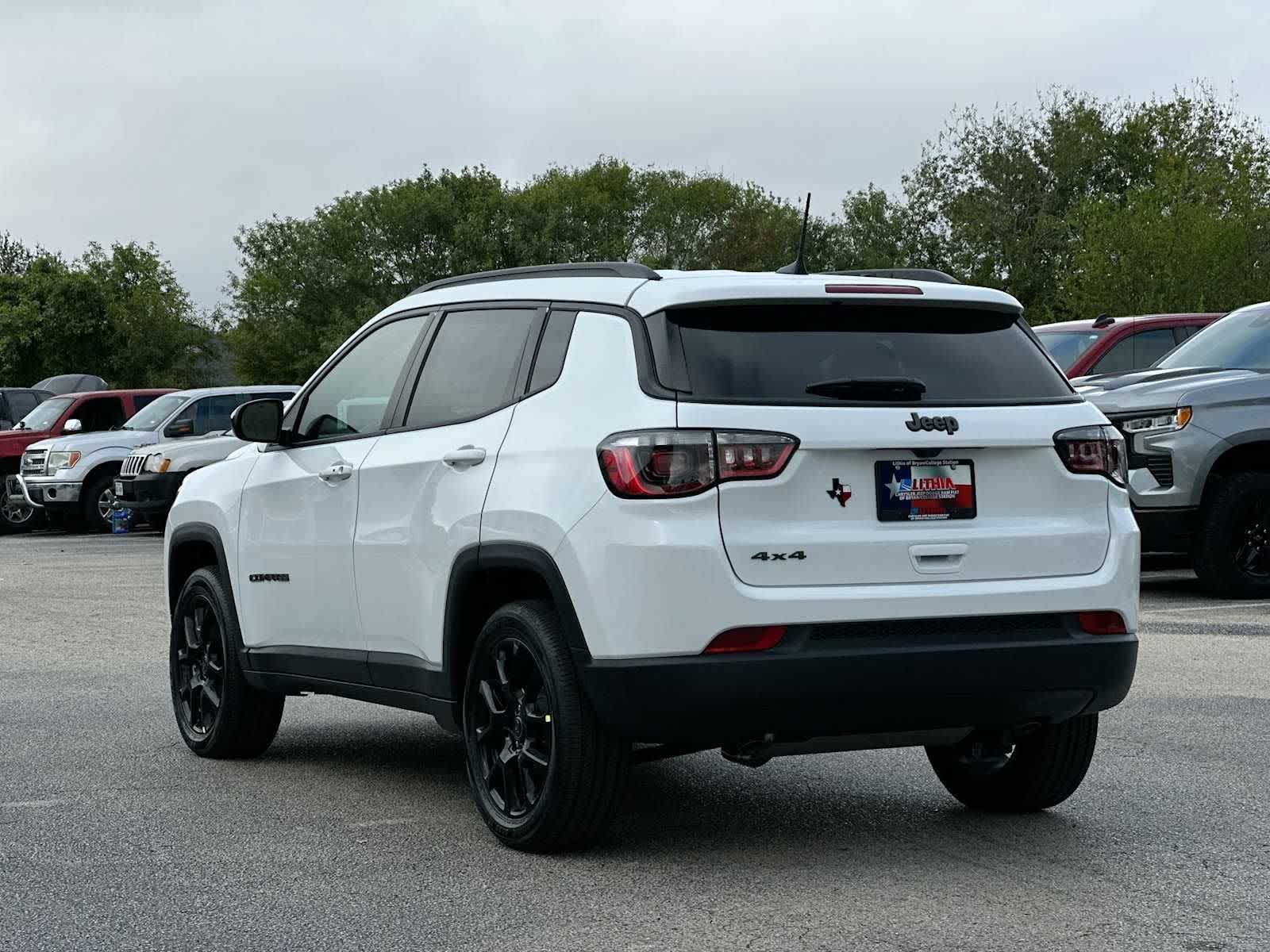Thumbnail: 2026 Jeep Compass - 13