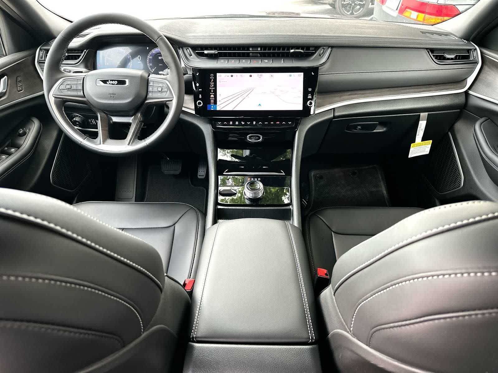 Thumbnail: 2026 Jeep Grand Cherokee - 25