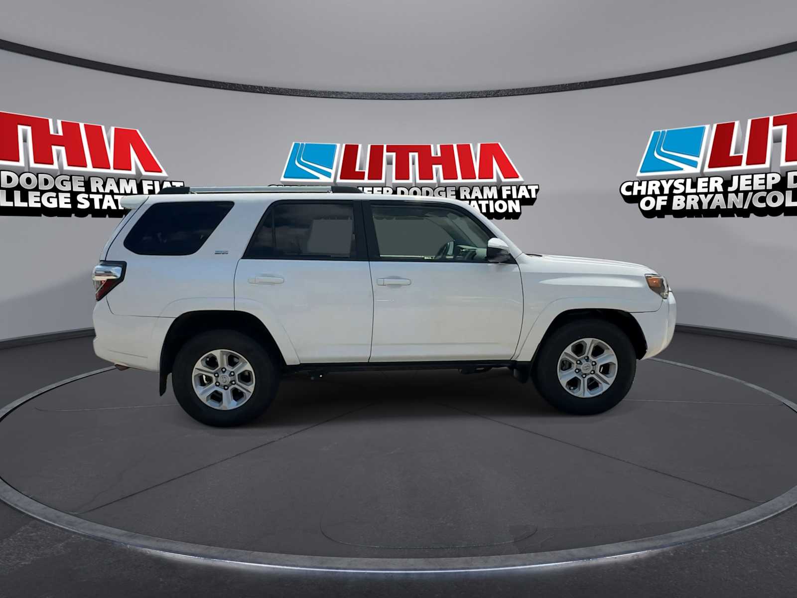 Thumbnail: 2024 Toyota 4Runner - 9