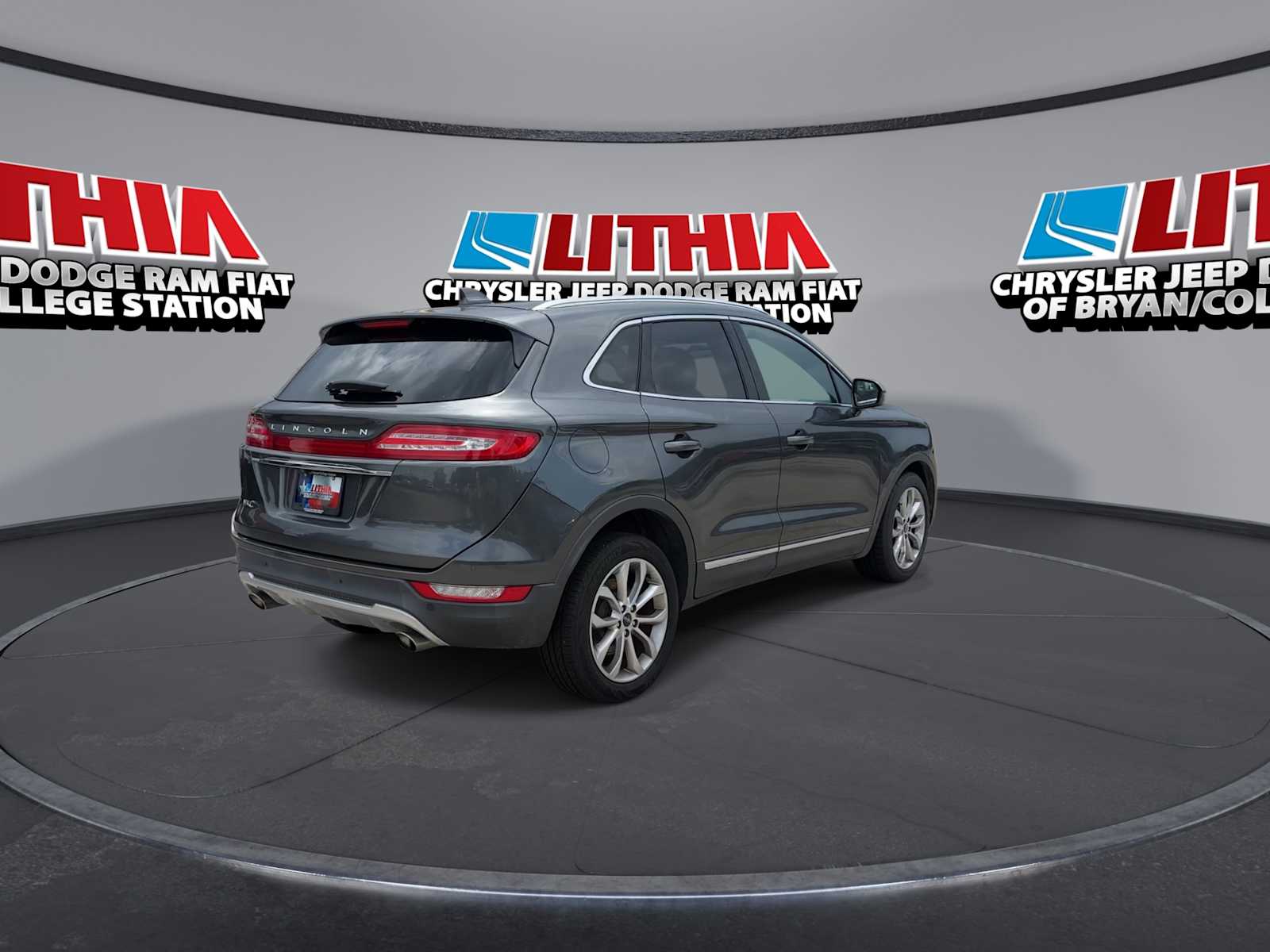 Thumbnail: 2019 Lincoln MKC - 8