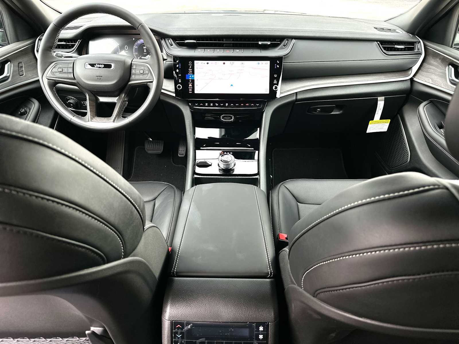 Thumbnail: 2026 Jeep Grand Cherokee - 25