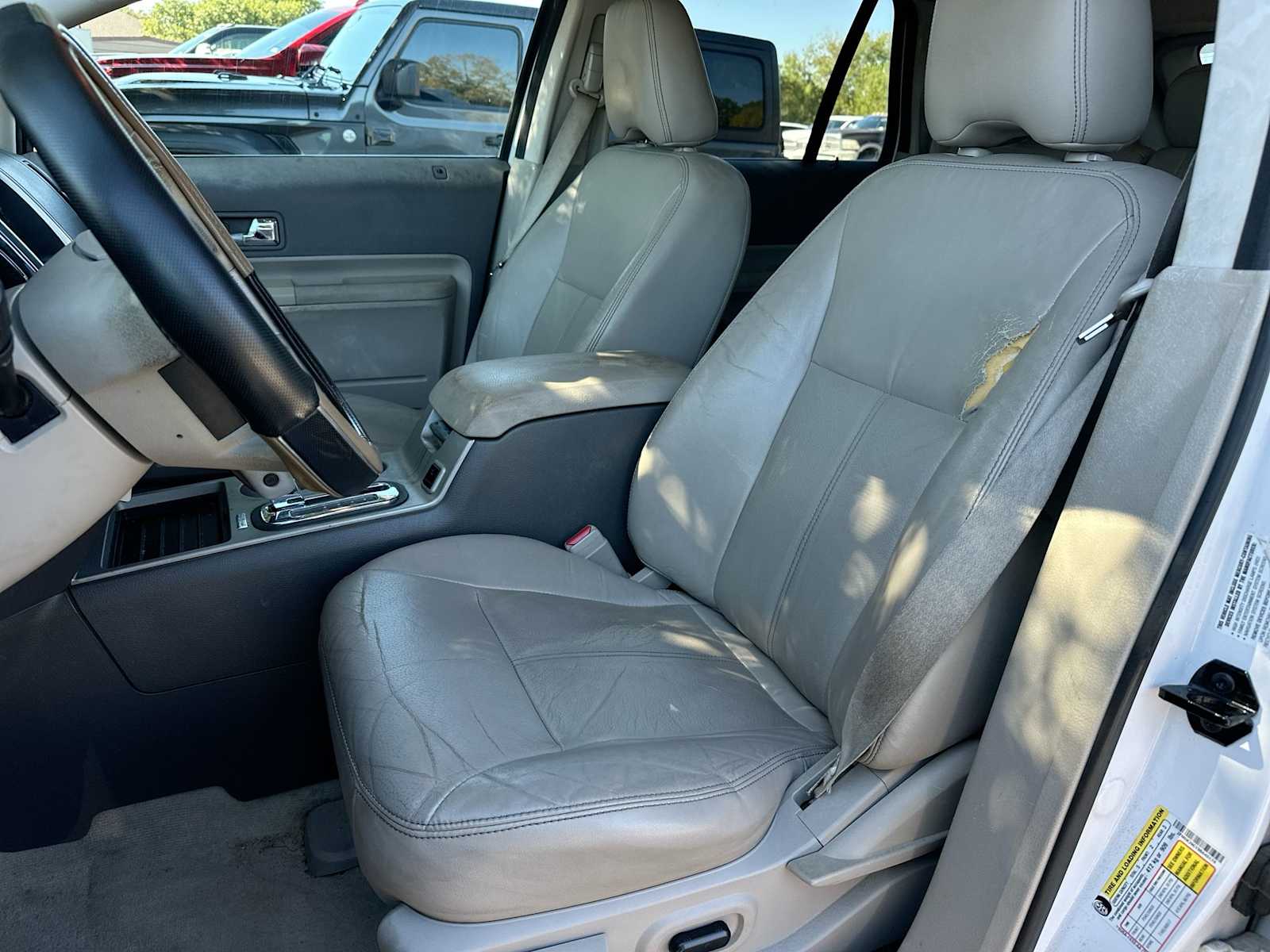 Thumbnail: 2009 Ford Edge - 17