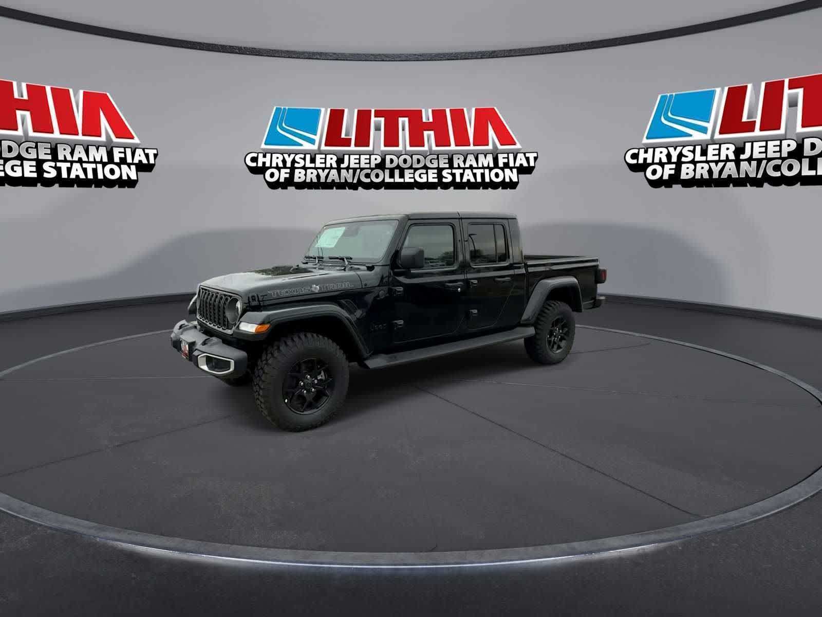 Thumbnail: 2026 Jeep Gladiator - 4
