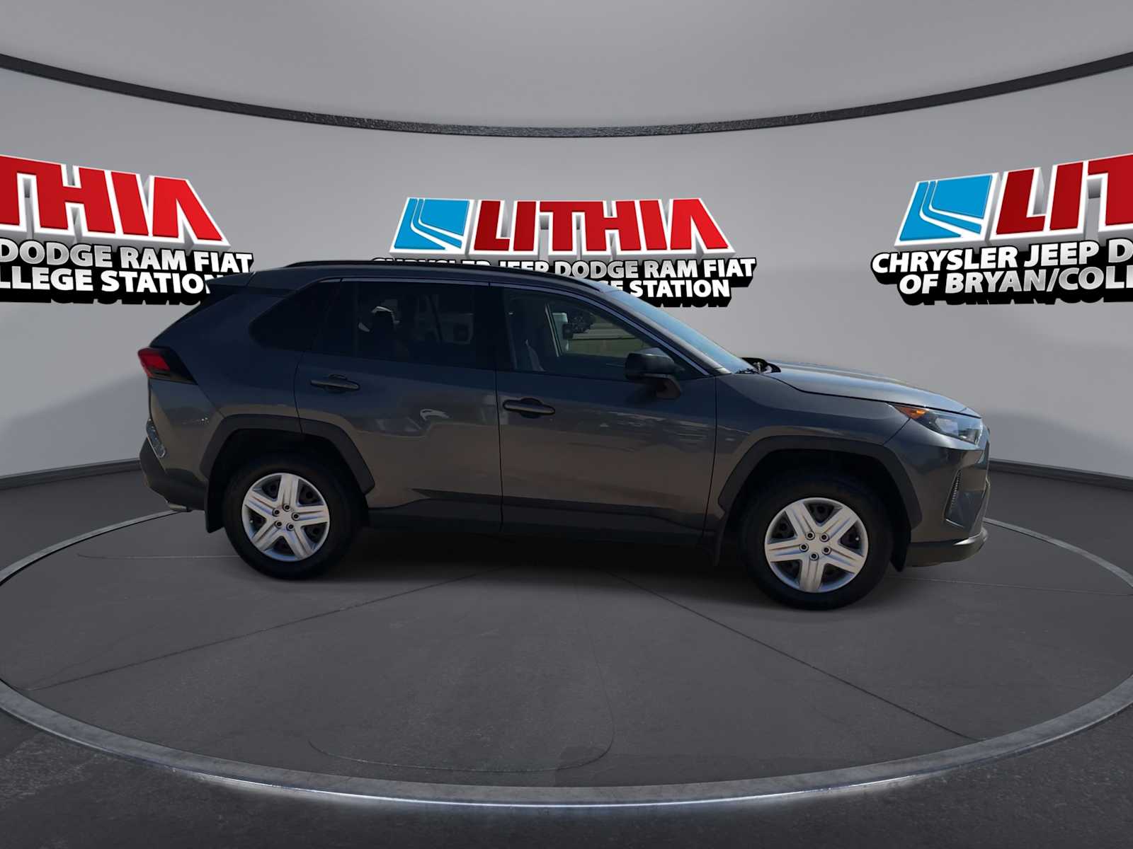 Thumbnail: 2020 Toyota RAV4 - 9