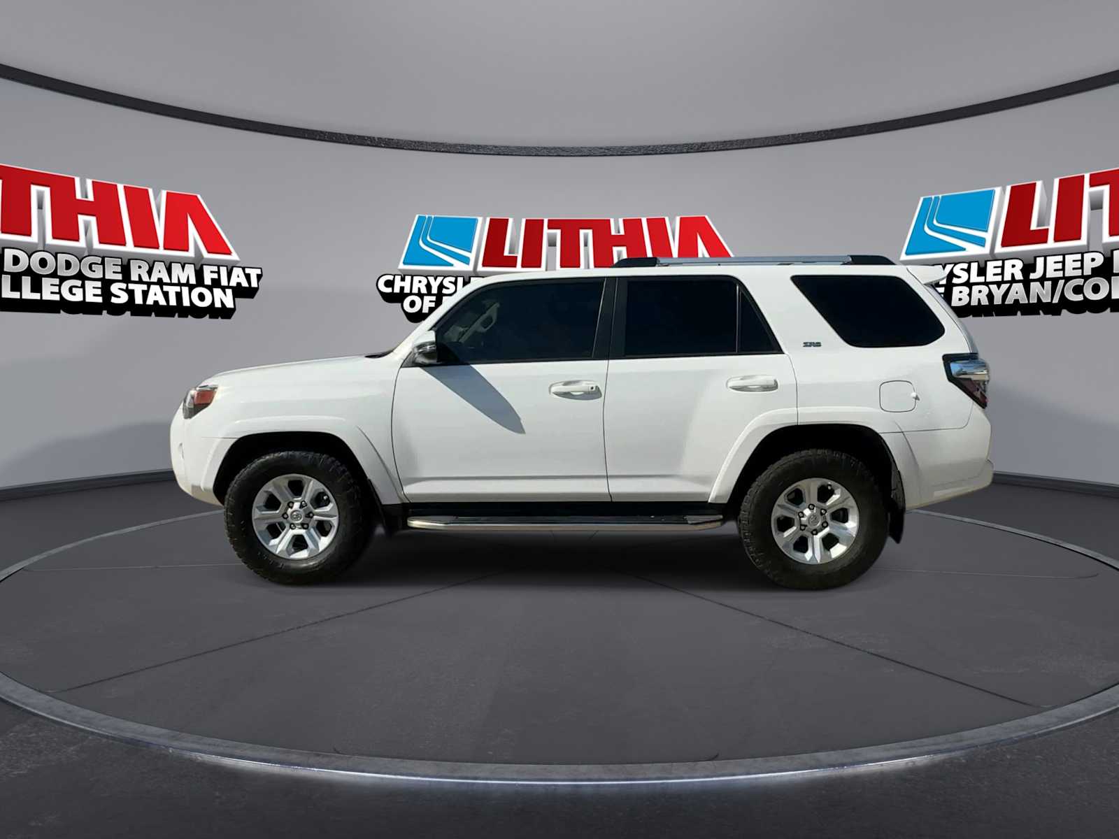 Thumbnail: 2022 Toyota 4Runner - 5