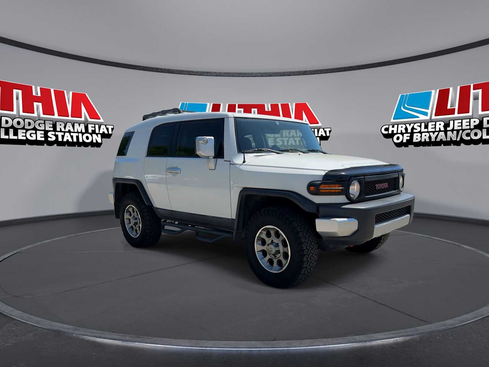2013 Toyota FJ Cruiser Base 2