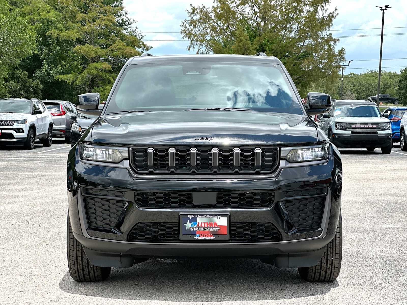 Thumbnail: 2026 Jeep Grand Cherokee - 10