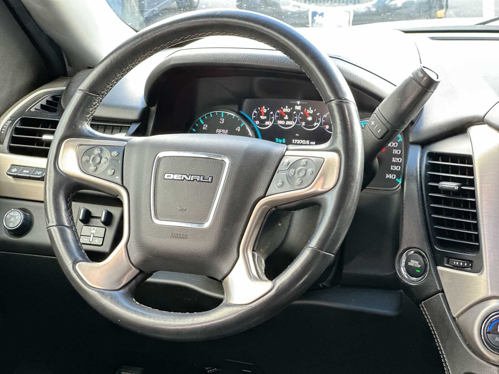 Thumbnail: 2020 GMC Yukon - 27