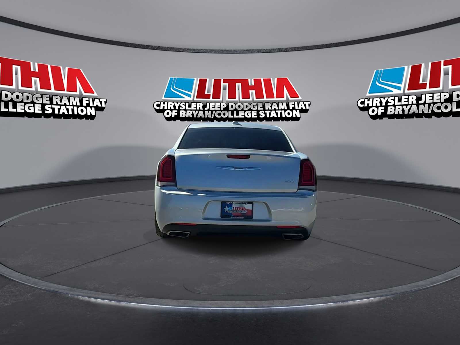 Thumbnail: 2020 Chrysler 300 - 7