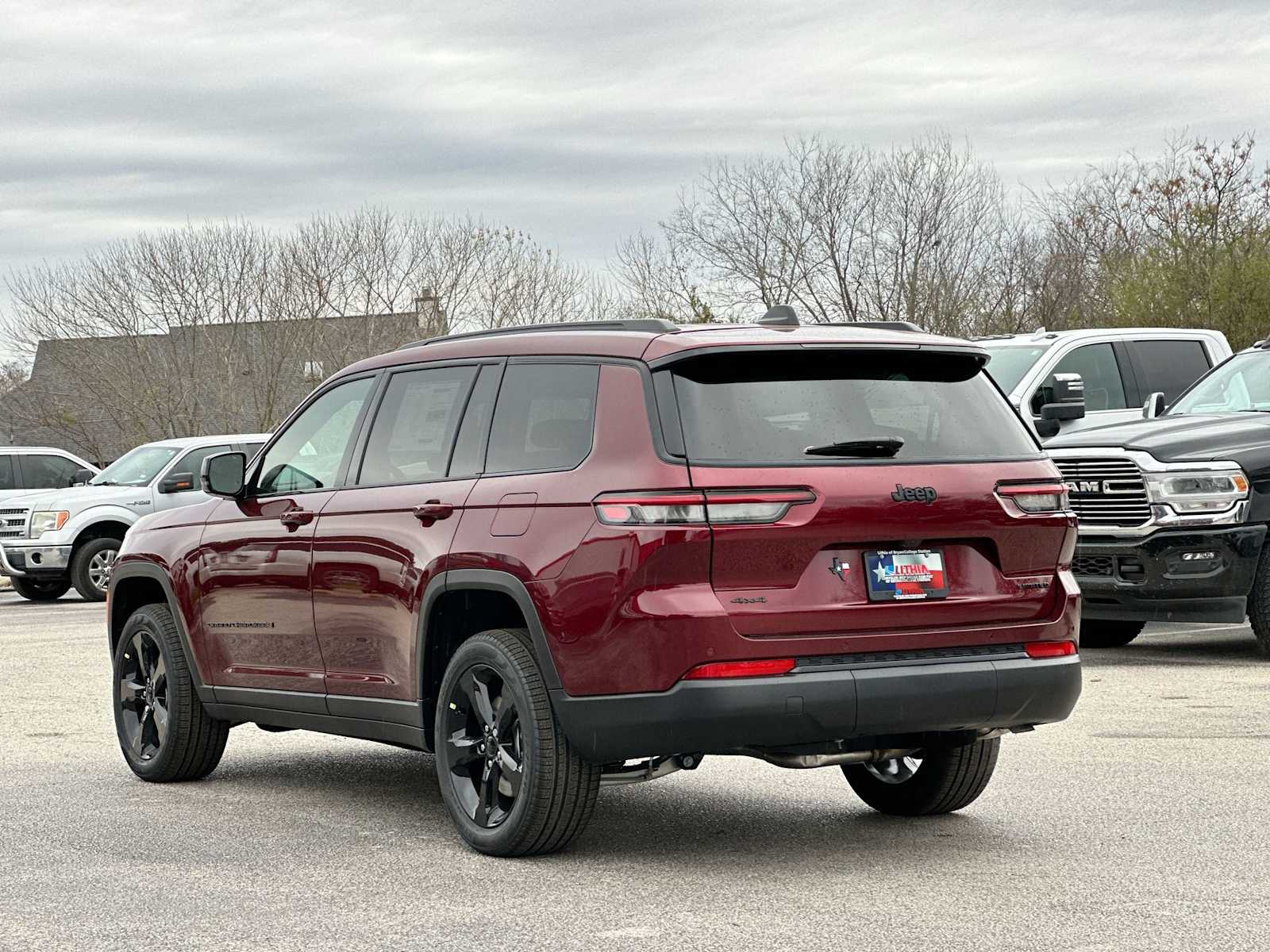 Thumbnail: 2025 Jeep Grand Cherokee - 13