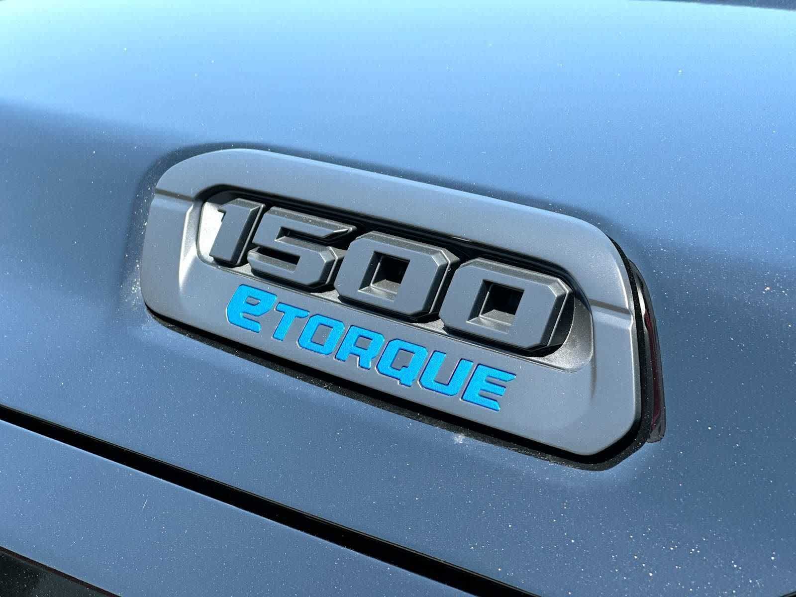 Thumbnail: 2026 RAM 1500 - 15