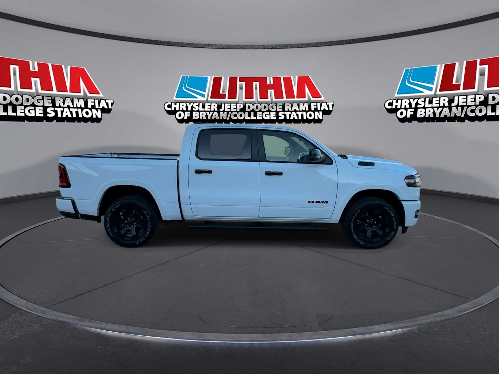 Thumbnail: 2026 RAM 1500 - 9