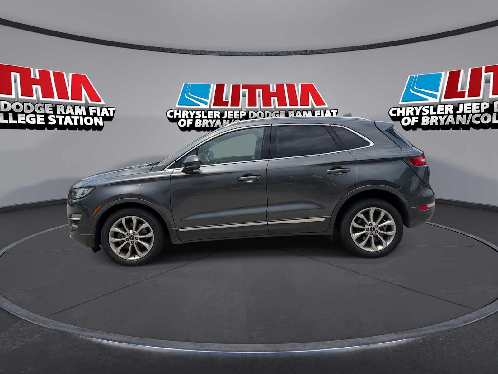 Thumbnail: 2019 Lincoln MKC - 5