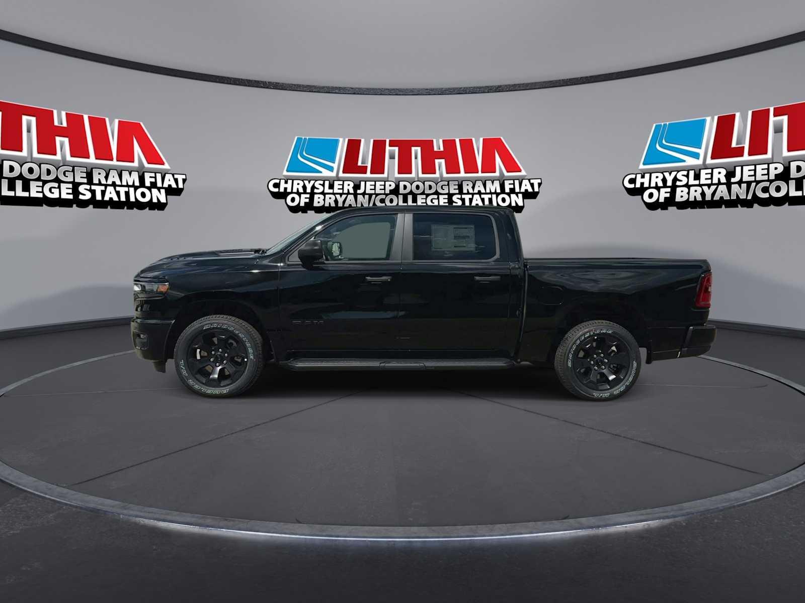 Thumbnail: 2026 RAM 1500 - 5