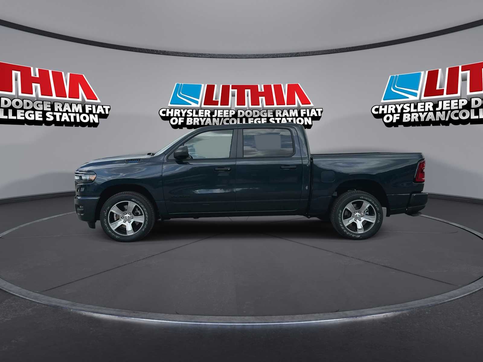 Thumbnail: 2026 RAM 1500 - 5