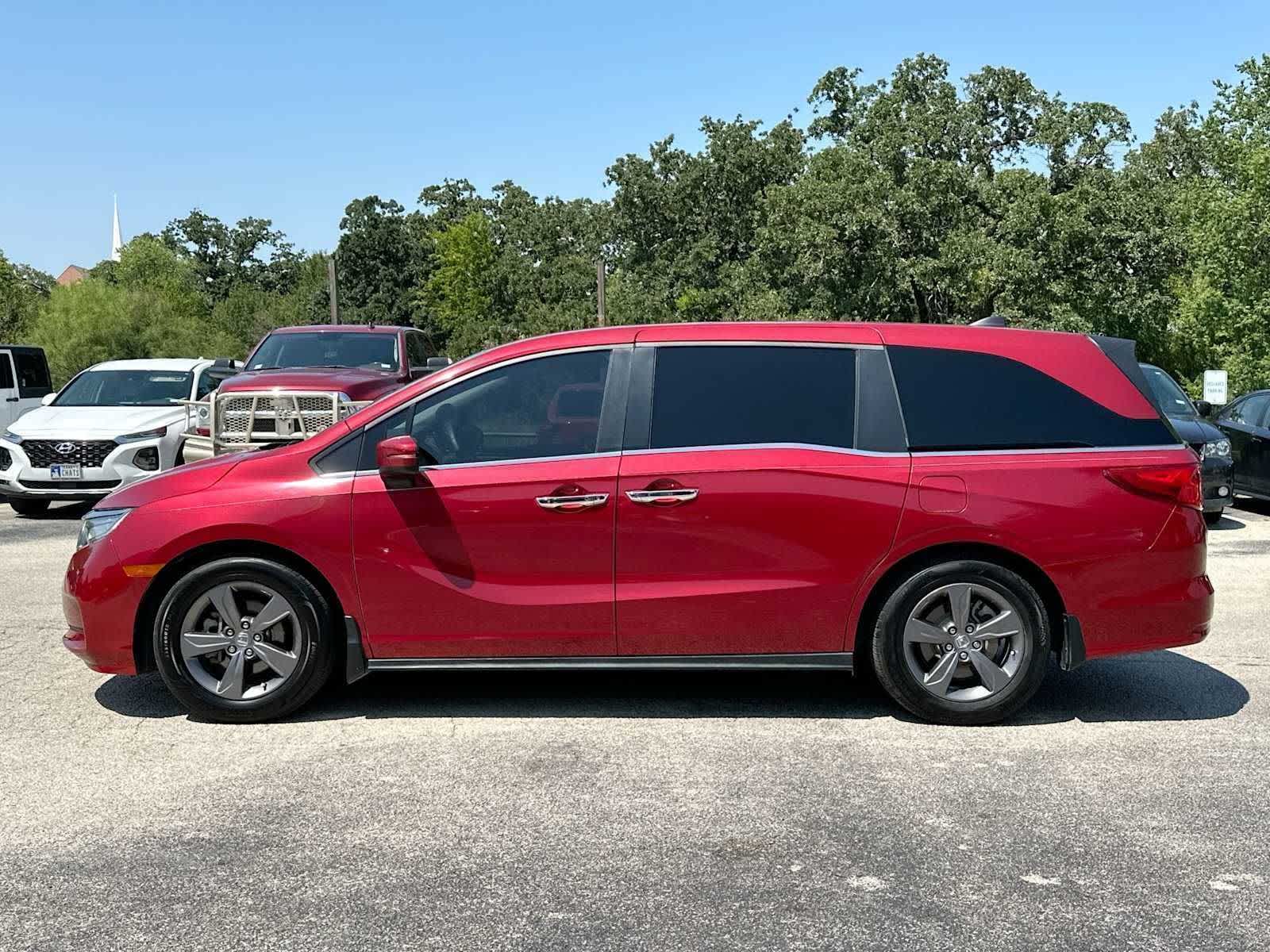 Thumbnail: 2022 Honda Odyssey - 12